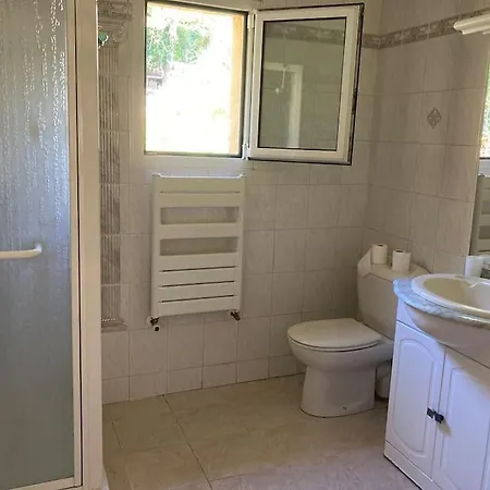 Avec Piscine Et Vue Magnifique Sur * ניס